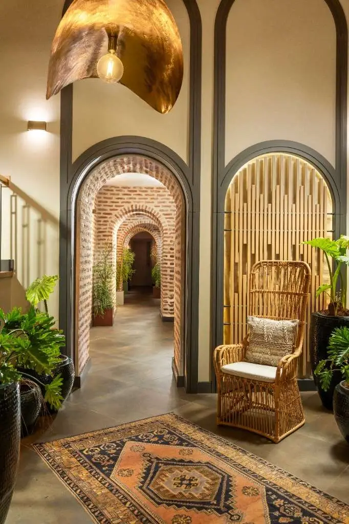 Lobby dome, masonry and vaulted arches â€” Lov'Inn Kaz DaÄŸlarÄ±